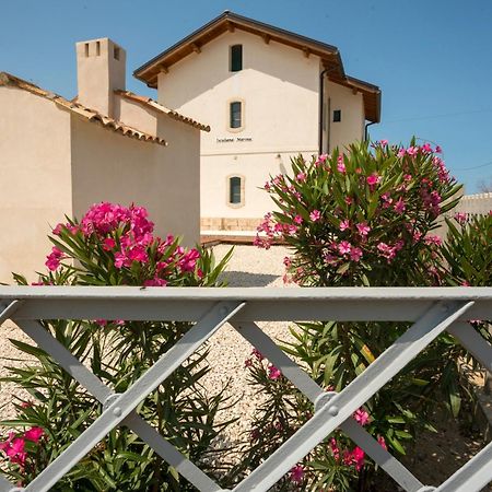 B&B Fermata 106 Da Carolina Siculiana Marina Kültér fotó
