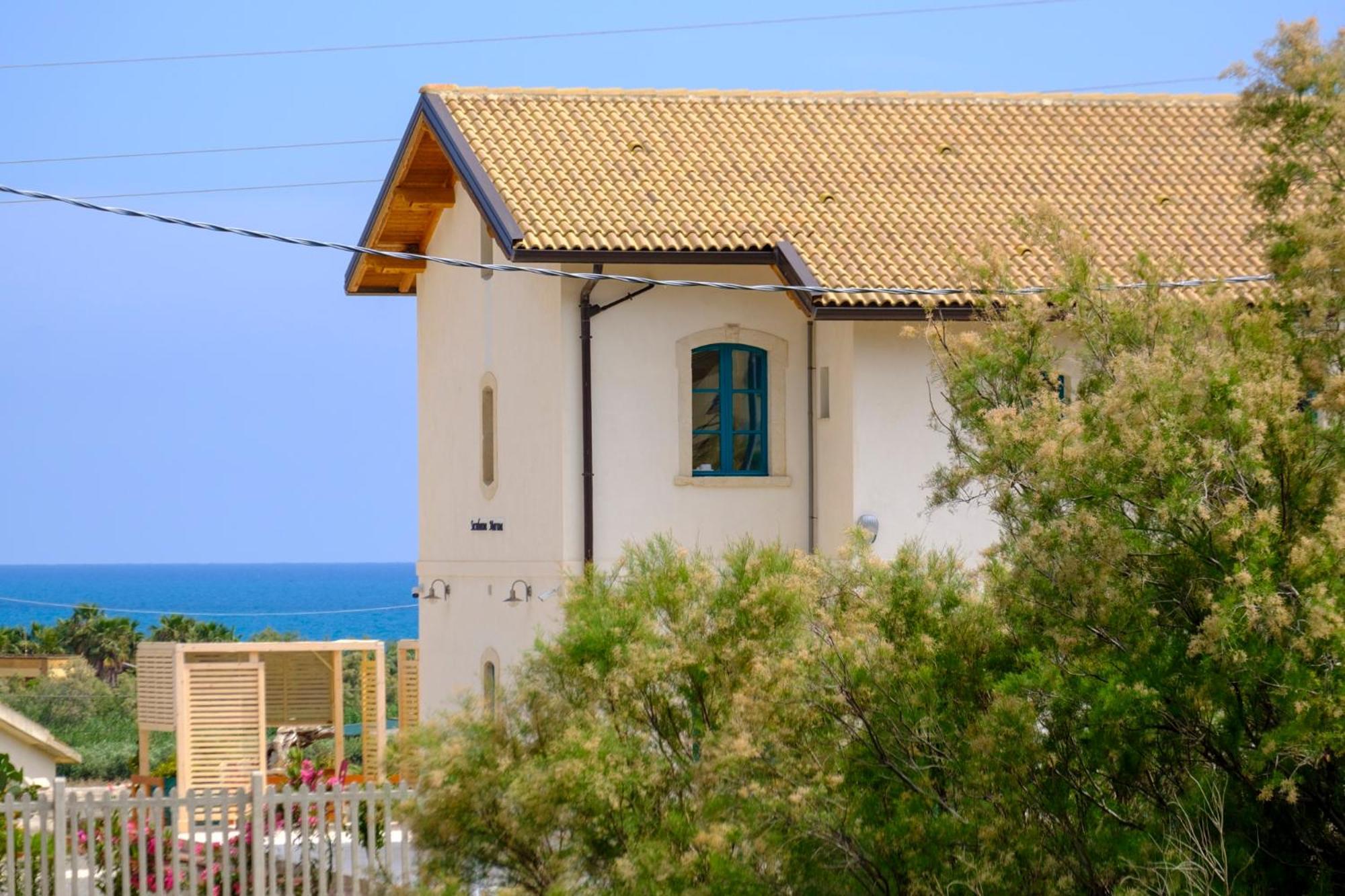 B&B Fermata 106 Da Carolina Siculiana Marina Kültér fotó