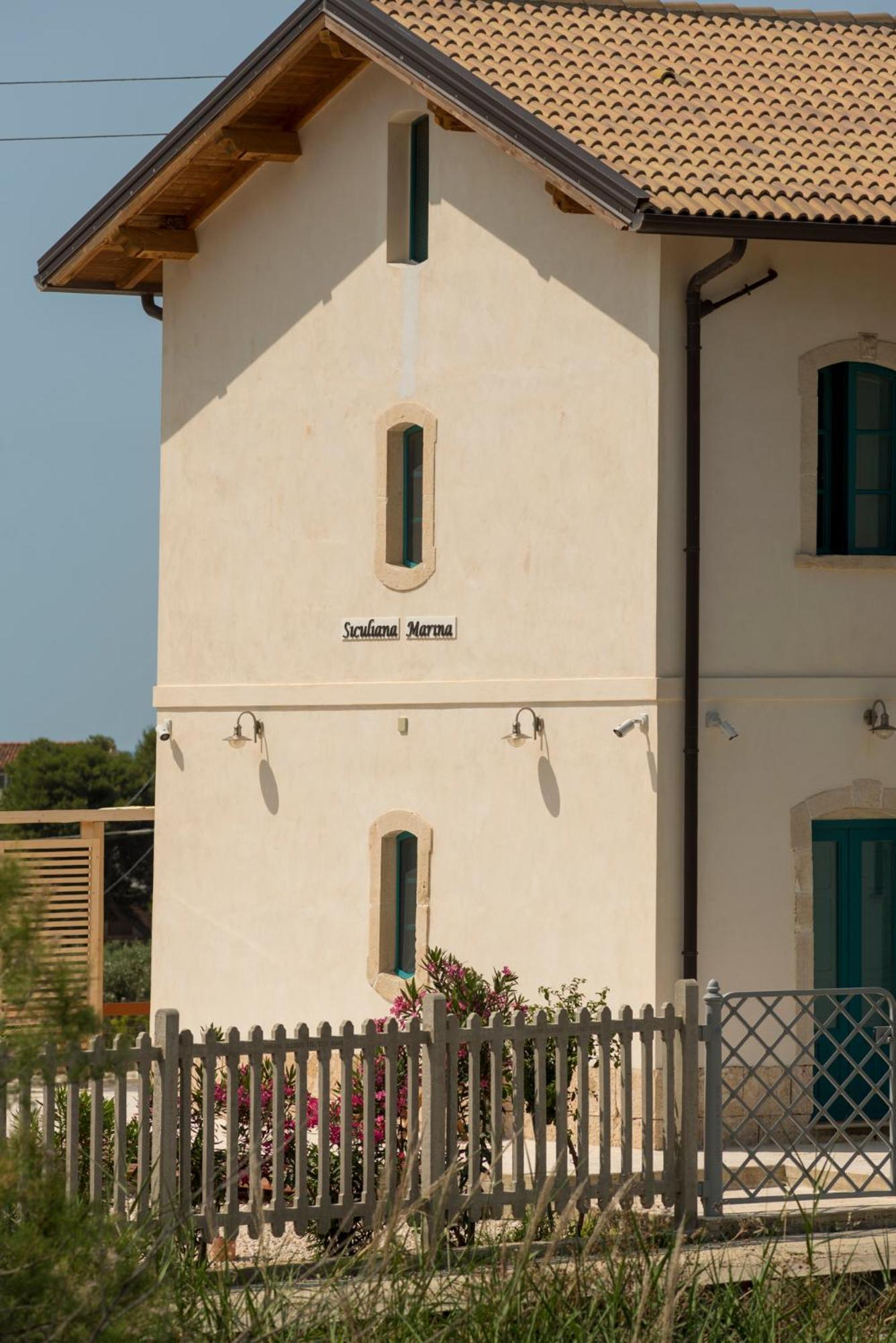 B&B Fermata 106 Da Carolina Siculiana Marina Kültér fotó